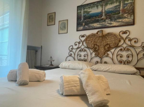 SUITE VOLTA✩✩✩✩✩ CENTRALISSIMO, 6 PERSONE, San Remo